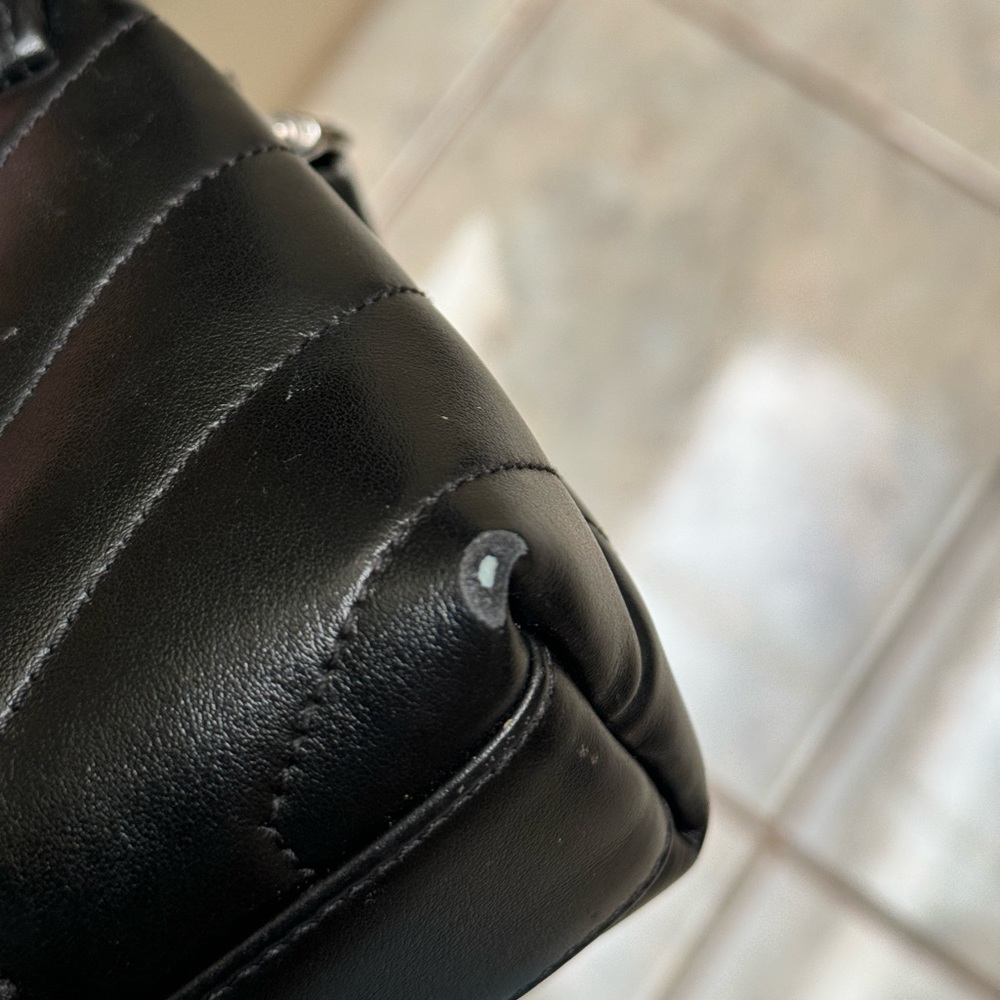 Authentic Saint Laurent Toy Loulou - Picture 8 of 10